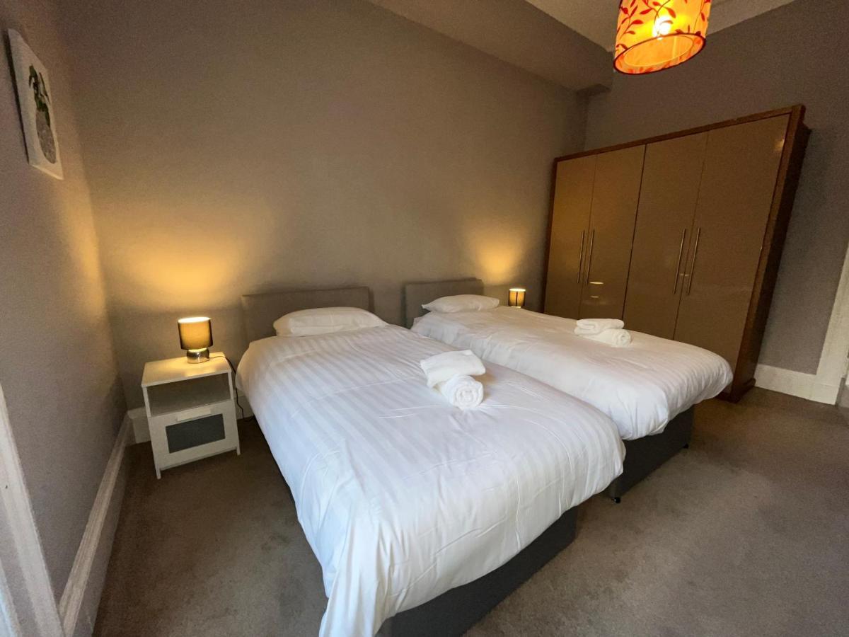 Bright 3 Bedroom Edinburgh City Apt Zewnętrze zdjęcie
